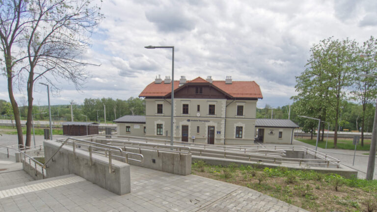 Stacja kolejowa Kraków – Swoszowice